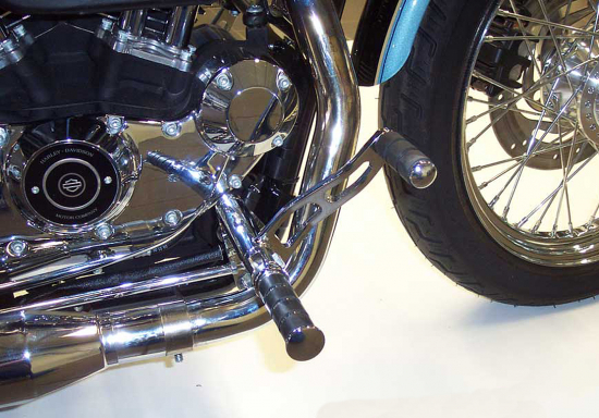 MB Fußrastenanlage / 28 cm / chrom / Ness Style / gefräste Hebel  / HD Sportster / XL2 / ohne ABS / ab 2004 / Tüv