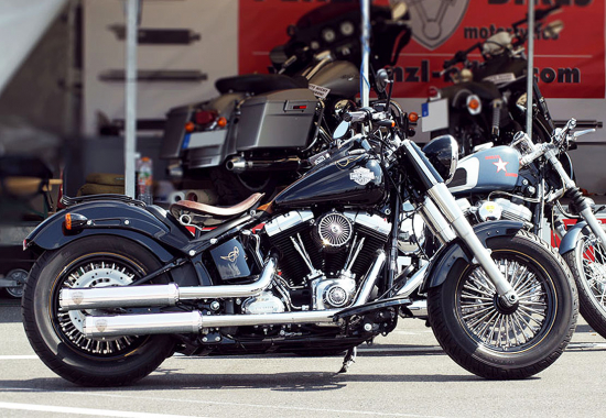 PENZL - Retro - Auspuffset verstellb. / fein gebürstet / Harley Custom-Classic-Heritage-Slim / 04-16 / EG-BE