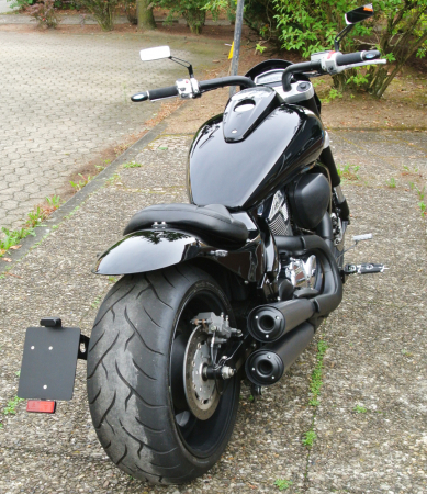 seitl. BR - Kennzeichenhalter - SUZUKI VZ 1600 M / Kompl.-Set / schwarz / TÜV